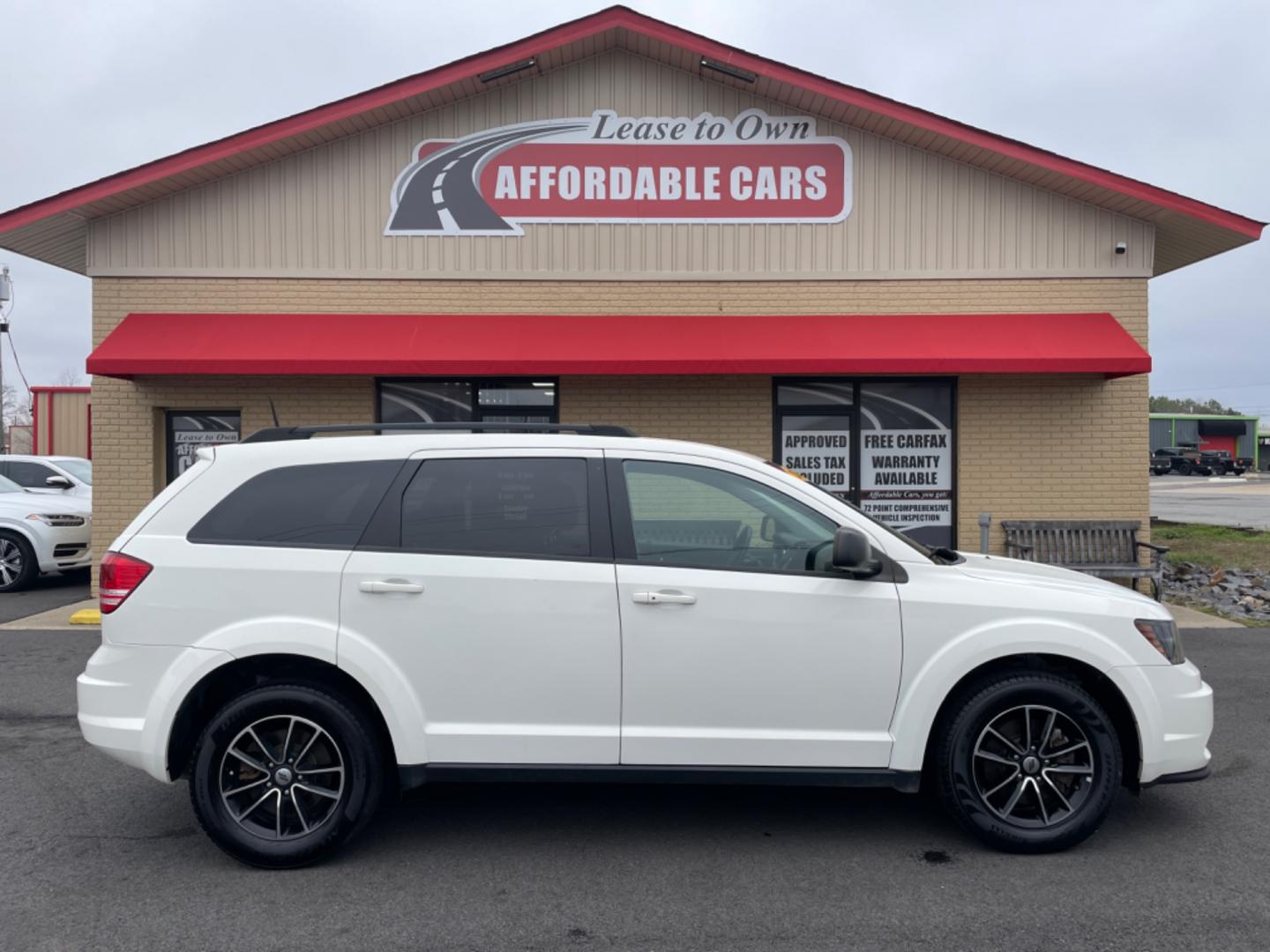 2018 White Dodge Journey (3C4PDCAB1JT) with an 4-Cyl, 2.4 Liter engine, Automatic, 4-Spd w/AutoStick transmission, located at 8008 Warden Rd, Sherwood, AR, 72120, (501) 801-6100, 34.830078, -92.186684 - Photo#0